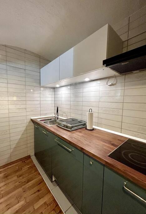 Charming Appartment 3-Min Walk To Old Town - Free Parking Ljubljana Luaran gambar
